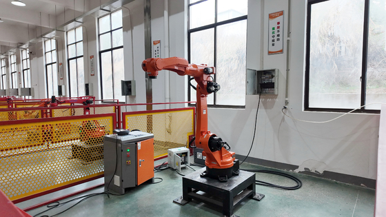 6 Eksenli Robot Kolu Otomatik Fiber 3D Lazer Kesme Makinesi Paslanmaz Çelik Lamba Çubuğu Otomobil Yaprak Metal