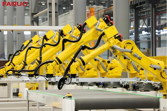 Endüstriyel FANUC Robot Lazer Kesme Makinesi ±0.01mm Yüksek Hassasiyetle Metal Levha ve Tüp için 6 Eksenli Fiber Lazer Kesicisi