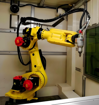 FANUC M-20iB İnşaat endüstrisinde büyük ölçekli boru ve profilli kesim için 6 Eksenli Robot Lazer Kesme Makinesi
