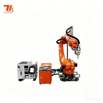 Otomotiv Üretimi için KUKA Endüstriyel Robot Koluna Sahip Yüksek Hassasiyetli 4000W IPG Fiber Lazer Kaynak Makinesi